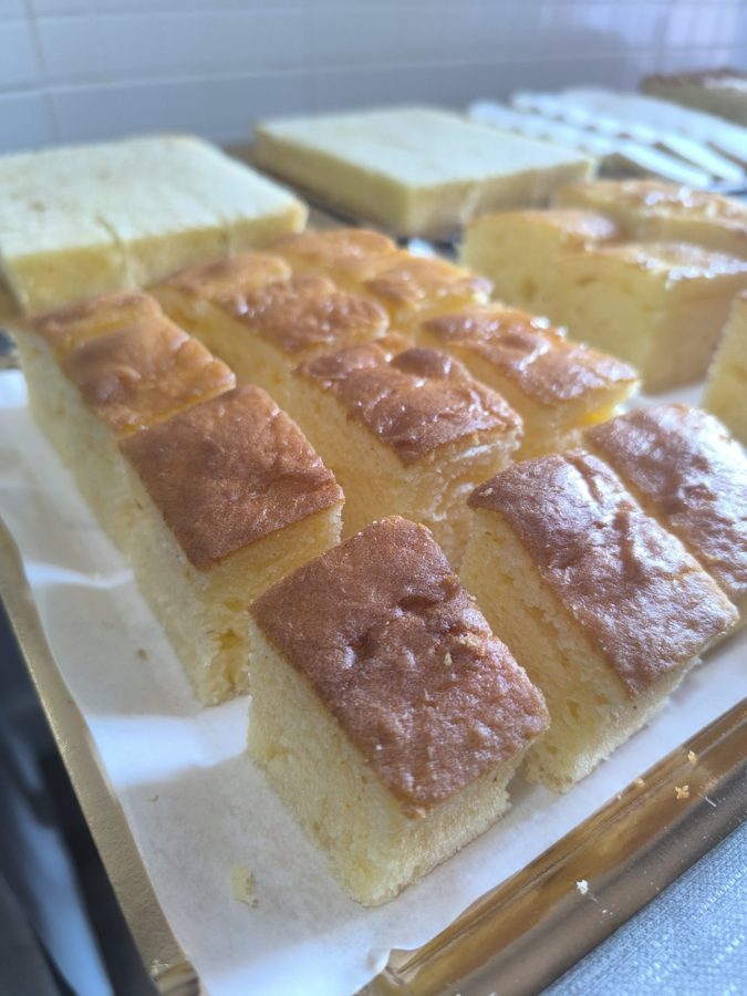 Bizcocho cielo de vainilla cortado